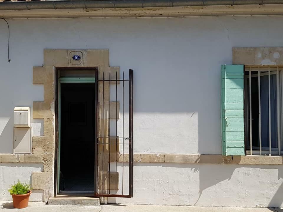 Jolie Petite Maison Idealement Situee Arles Exterior photo